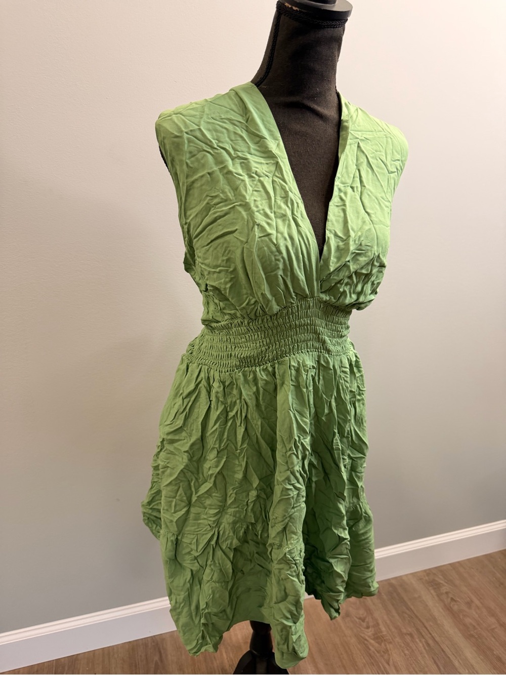 Eloquii Light Green V-Neck Sleeveless Dress NWT size 20